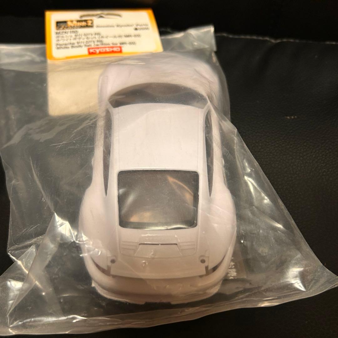 Kyosho Porsche 911 GT3 RS White Body set (w/rims) MZN232 *Wheel Base 90mm*